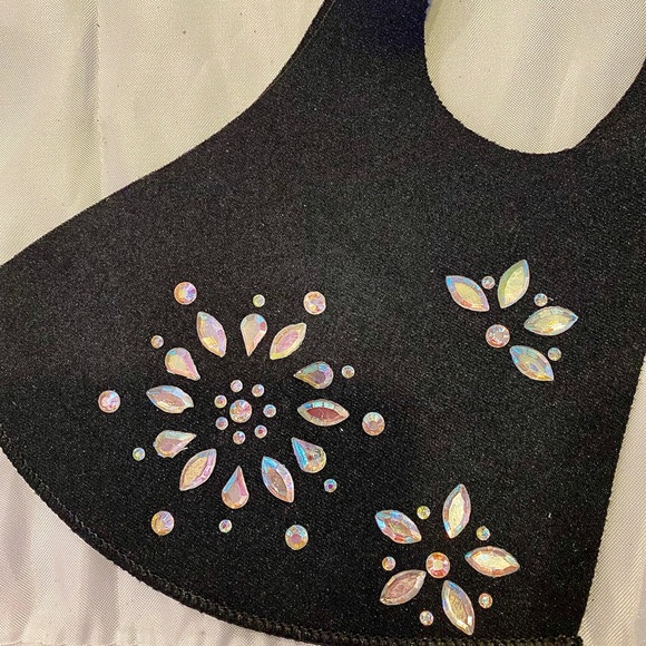 Rhinestone face masks 5 NEW never used can be worn over paper masks or alone - Picture 3 of 8